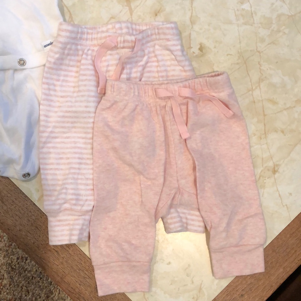 Baby Gap Joggers w/Organic 0-3 month onesies